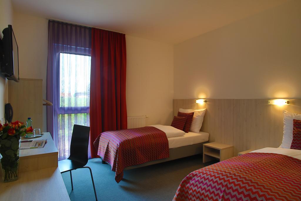 Best Sleep Hotel Spielberg Bei Knittelfeld Exterior photo